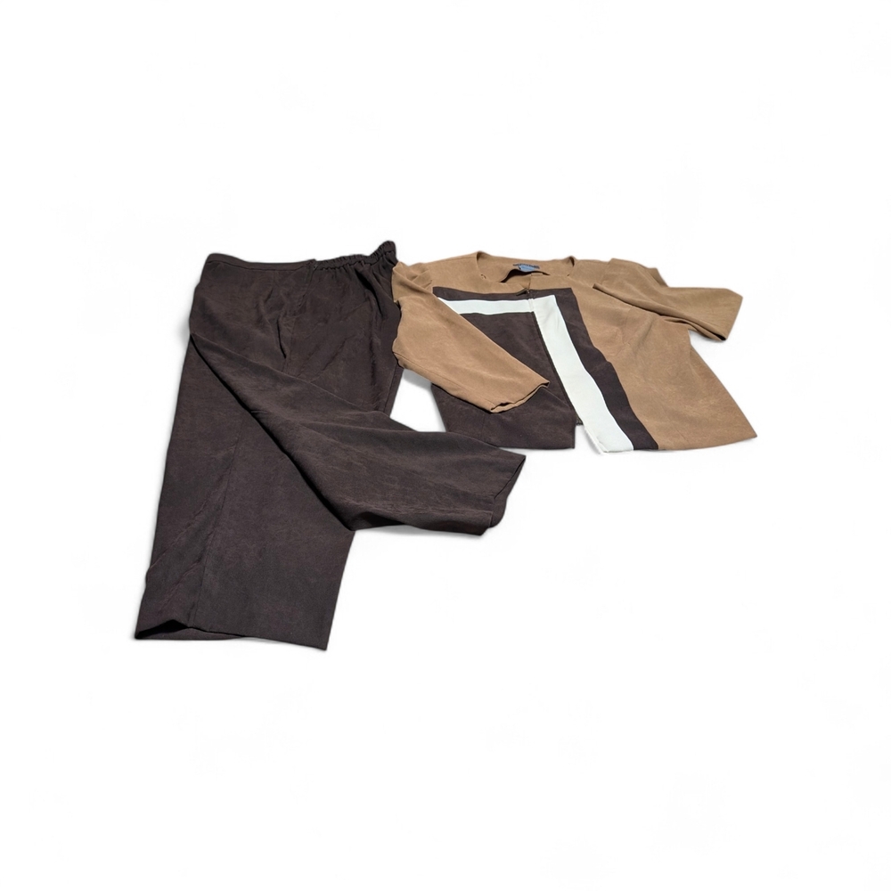 Koret Vintage Women's Petite  Suede  Jacket And Pants Set Size 16